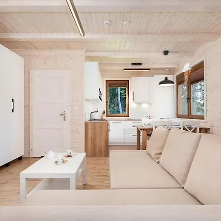 Comfortable No 8 , Summer Pool *